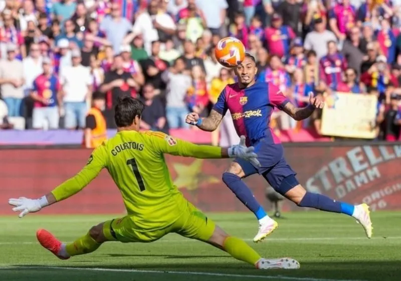 Barca sẽ để dành Raphinha cho trận gặp Real Madrid