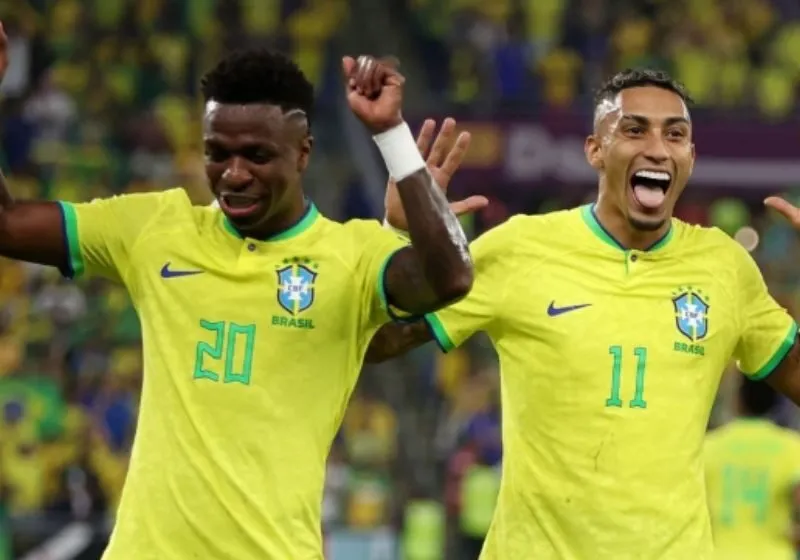 Raphinha vượt mặt Vinicius Jr